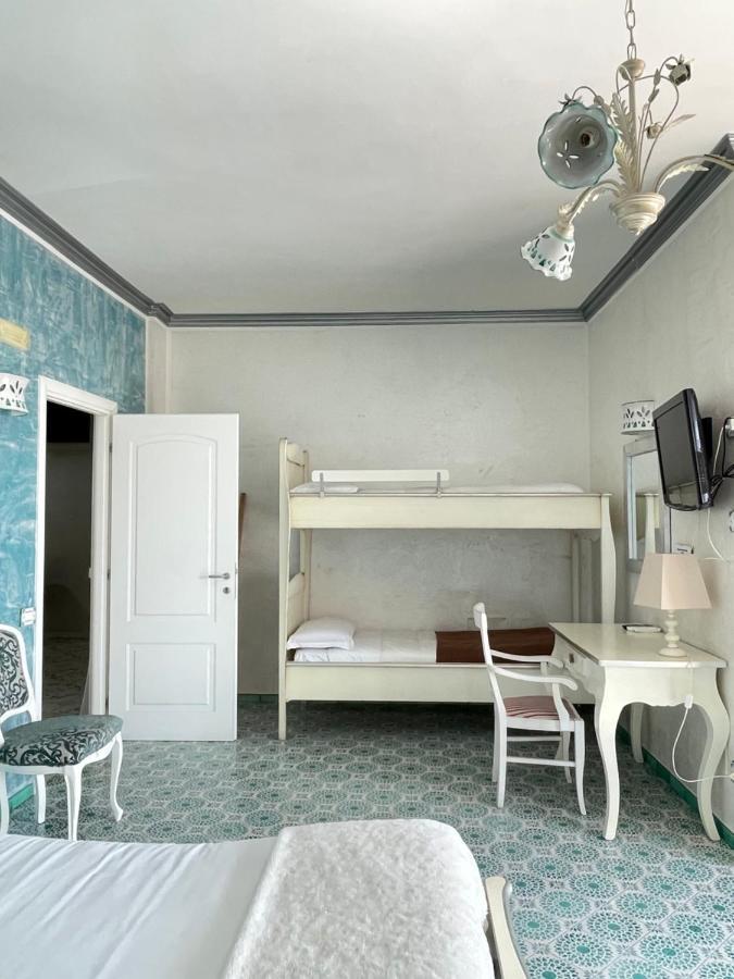 Bellavista Costa D'Amalfi Bed & Breakfast Vietri Bagian luar foto
