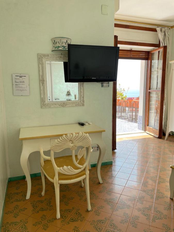 Bellavista Costa D'Amalfi Bed & Breakfast Vietri Bagian luar foto